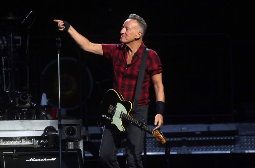 Bruce Springsteen Joined Zach Bryan on Stage at Brooklyn’s Barclays Center