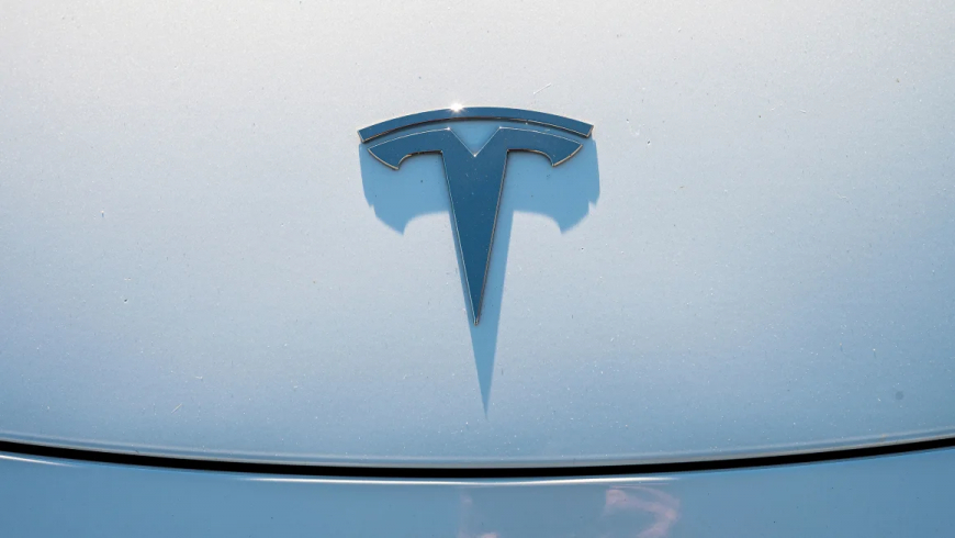 Elon Musk announces Tesla will unveil a ‘robotaxi’ on August 8