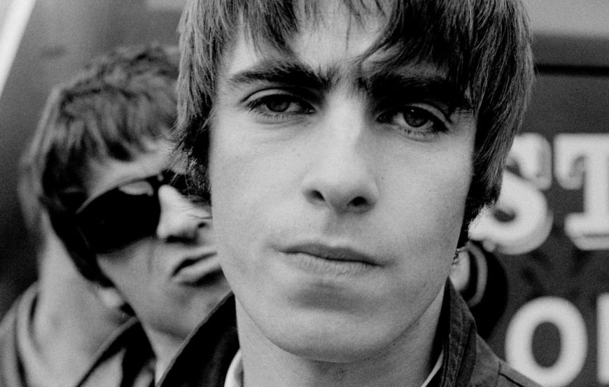 Oasis release early live version of ‘Supersonic’ for song’s 30th anniversary